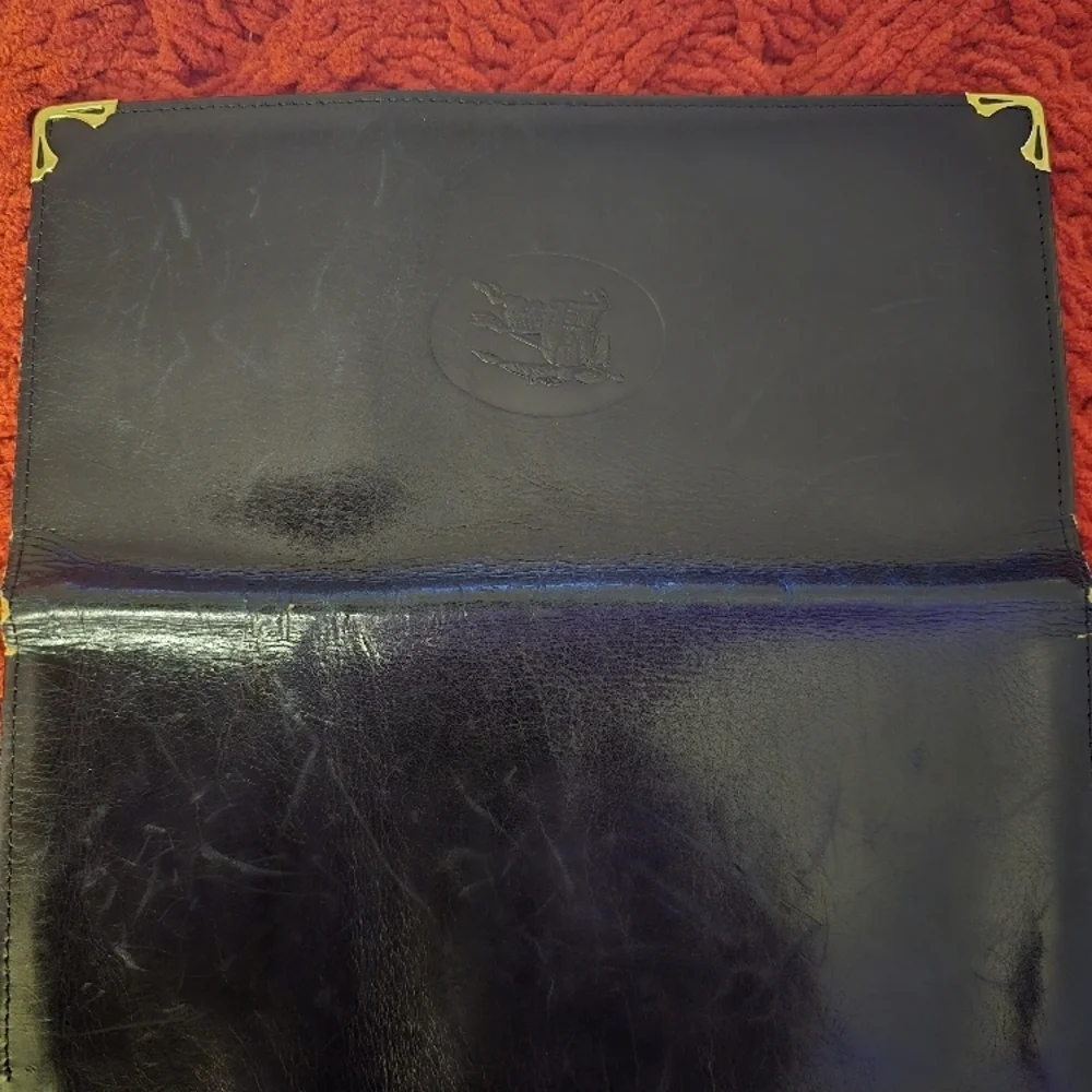 Burberrys Black Leather Wallet